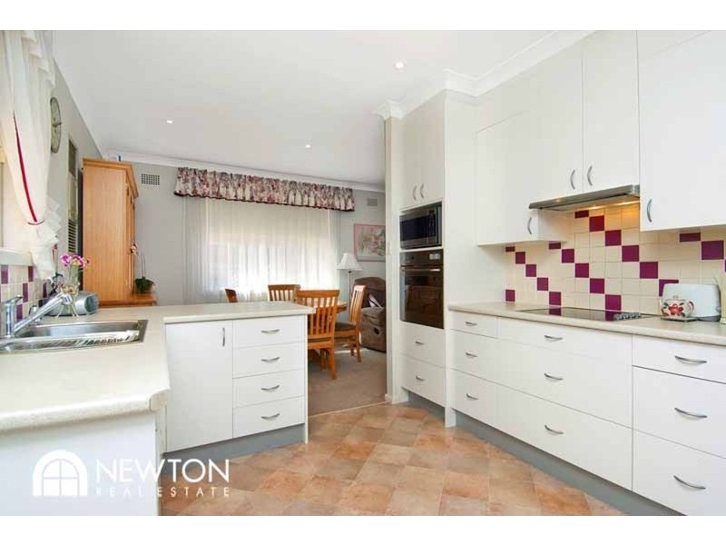 2 Stevens Avenue, Miranda NSW 2228