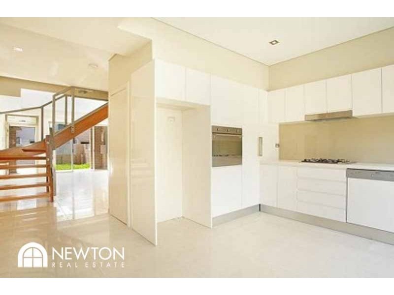 4/21 – 25 High Street, Caringbah NSW 2229