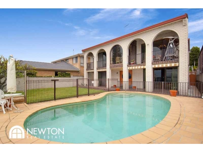 14 Woodlands Road, Taren Point NSW 2229