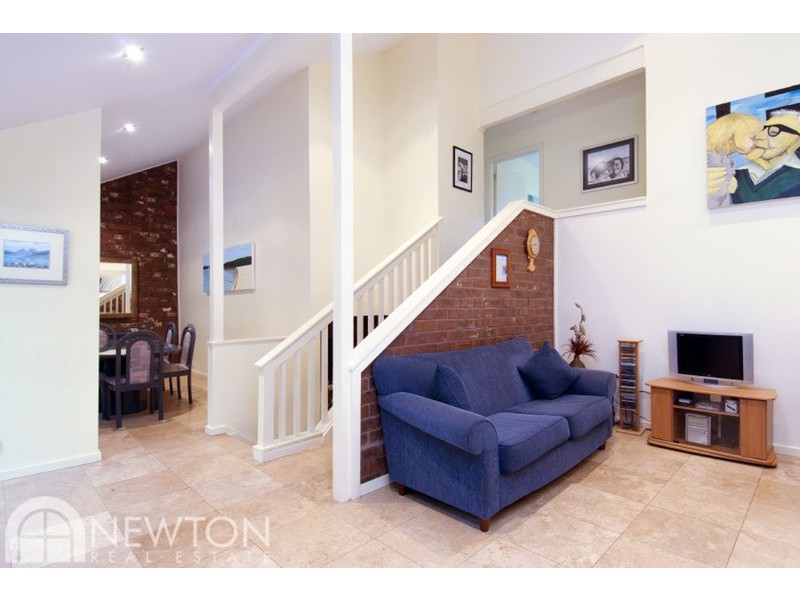 6 Nowra Place, Gymea Bay NSW 2227