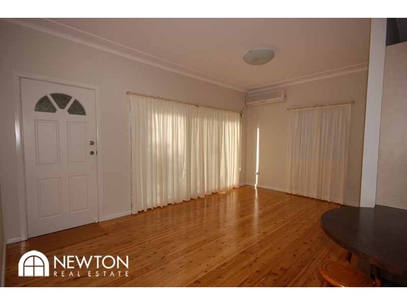 8 Mundakal Avenue, Kirrawee NSW 2232