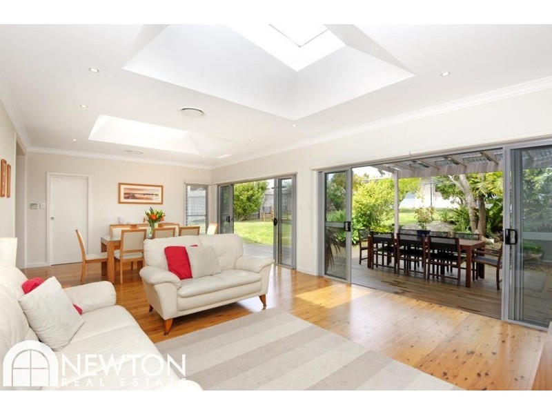 4 Avenel Rd, Gymea Bay NSW 2227