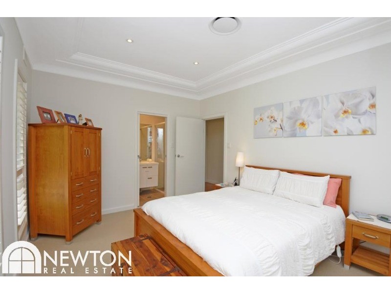 4 Avenel Rd, Gymea Bay NSW 2227