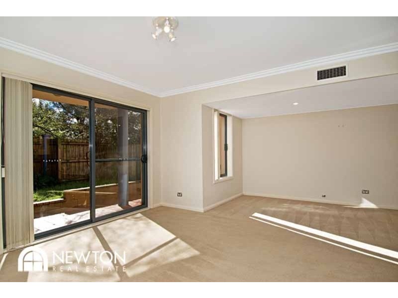 6/6 Mowbray Street, Sylvania NSW 2224