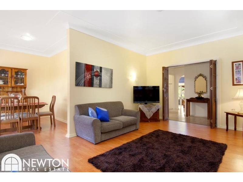 19 Haymet Road, Kirrawee NSW 2232