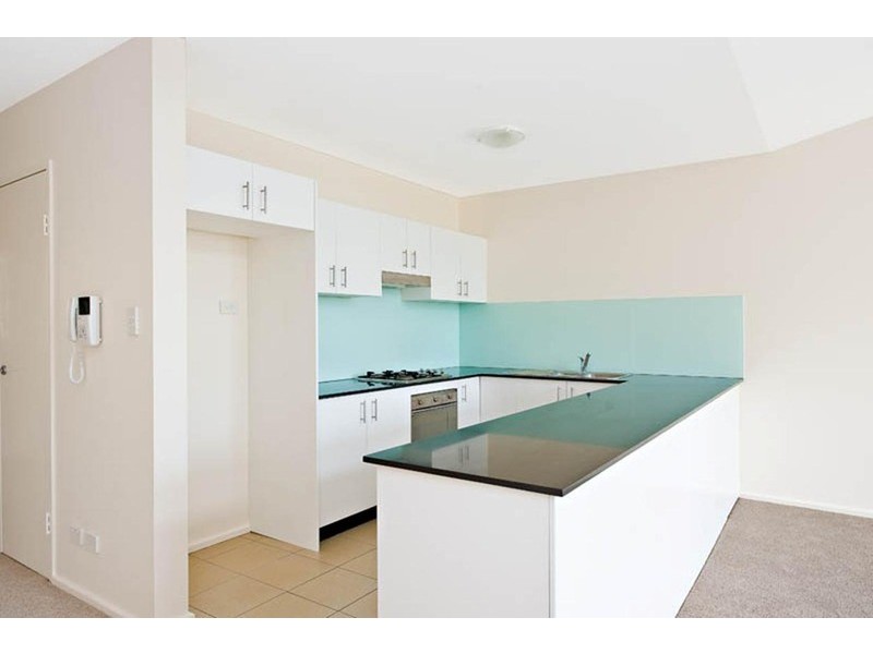 16/1-3 Jacaranda  Road, Caringbah NSW 2229