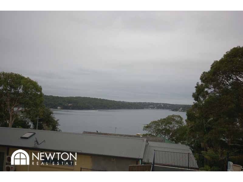 11 Swan Street, Lilli Pilli NSW 2229