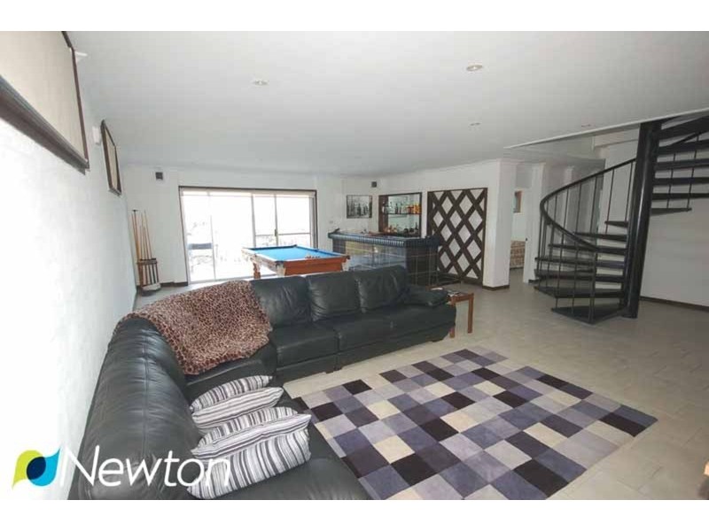 8 Molong Road, Gymea Bay NSW 2227