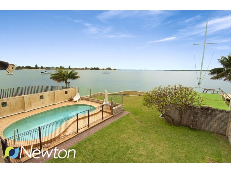 14 Woodlands Road, Taren Point NSW 2229