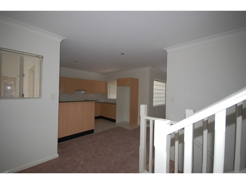 18/7-13 Taylor  Close, Miranda NSW 2228