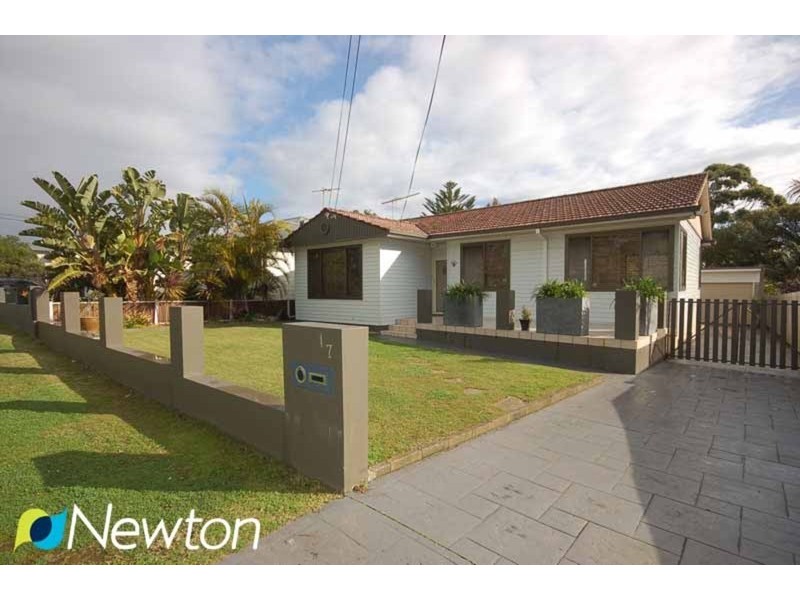 17 Crammond Boulevard, Caringbah NSW 2229