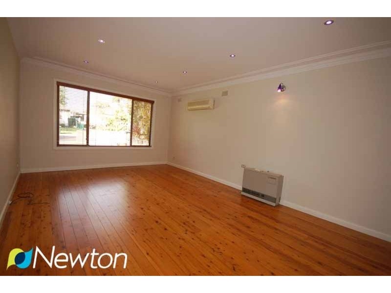 17 Crammond Boulevard, Caringbah NSW 2229