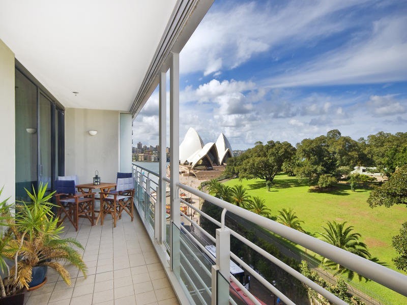 3 Macquarie Street, Sydney NSW 2000