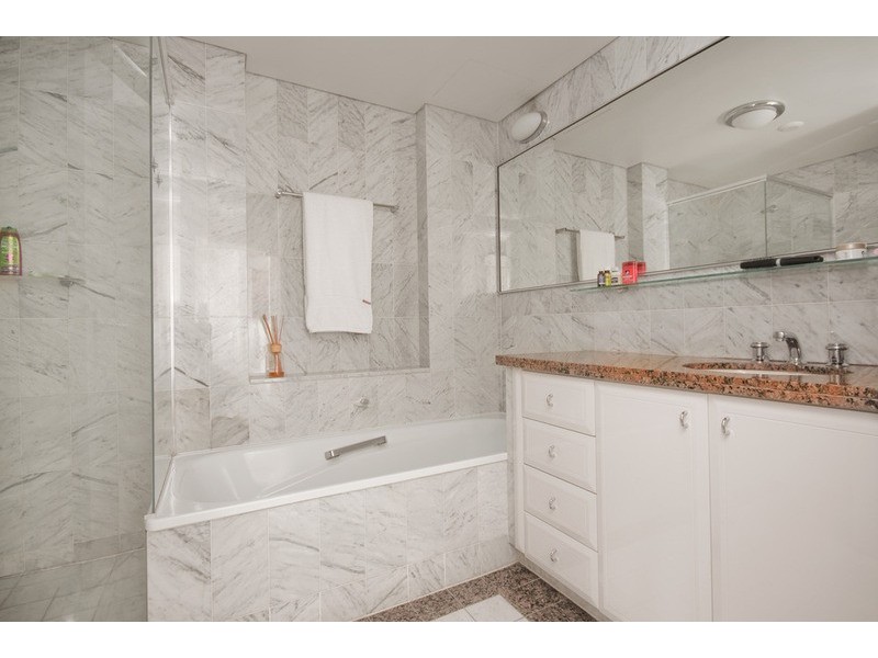 2207/98 Gloucester Street, Sydney NSW 2000