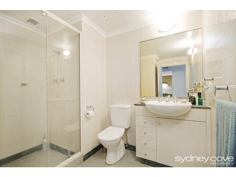 1-5  Hosking  Place, Sydney NSW 2000