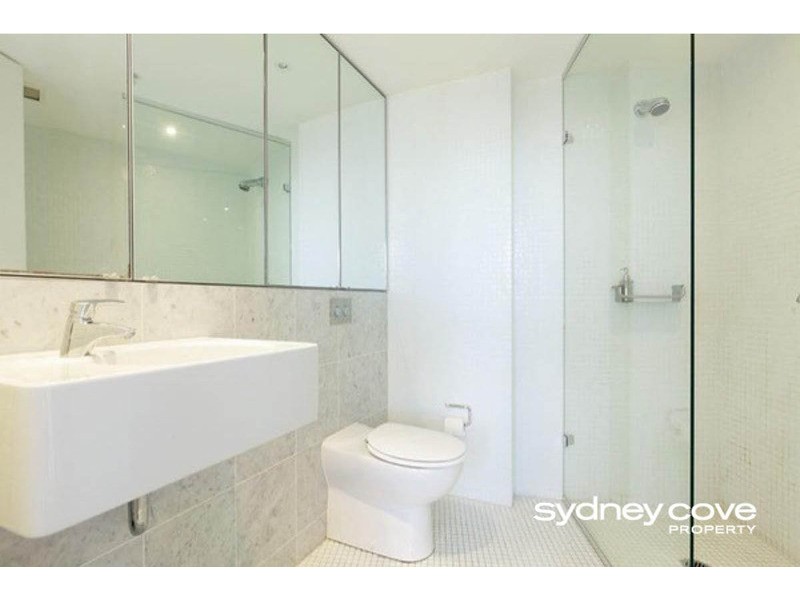 2 Elizabeth Bay  Road, Elizabeth Bay NSW 2011