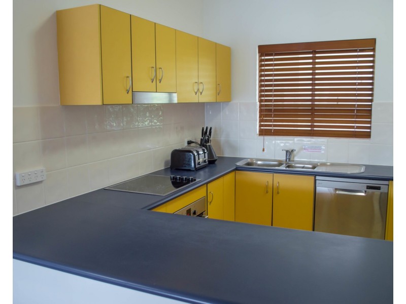 36/7 Samarinda Drive, Point Lookout QLD 4183