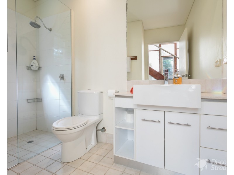 1/12 Samarinda Drive, Point Lookout QLD 4183