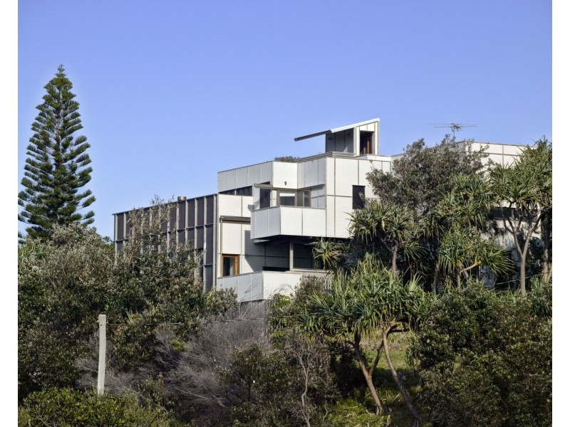 6 Samarinda Drive, Point Lookout QLD 4183