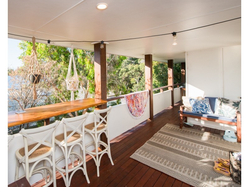 1/18 George Nothling Drive, Point Lookout QLD 4183