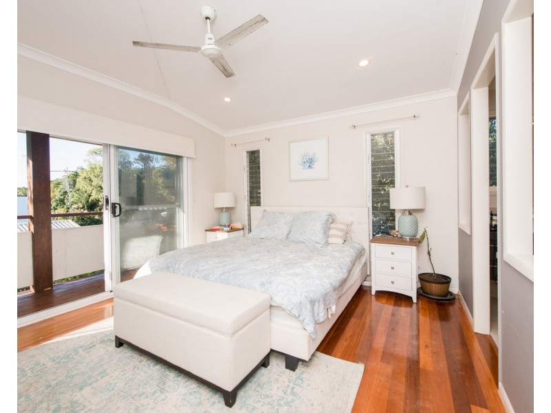 1/18 George Nothling Drive, Point Lookout QLD 4183