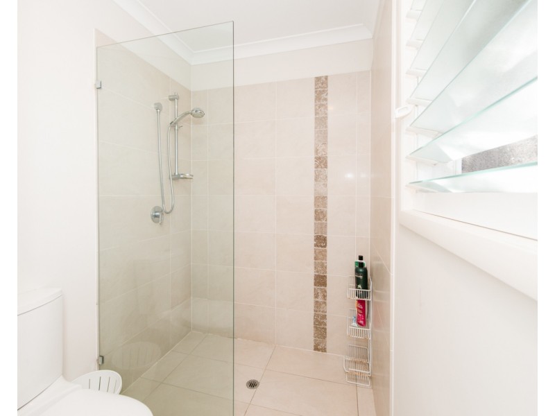 1/18 George Nothling Drive, Point Lookout QLD 4183