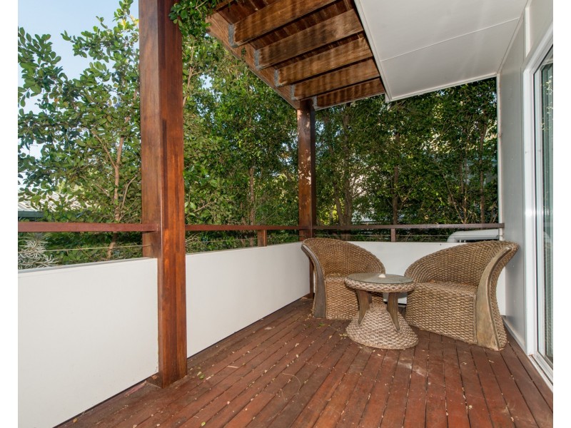 1/18 George Nothling Drive, Point Lookout QLD 4183