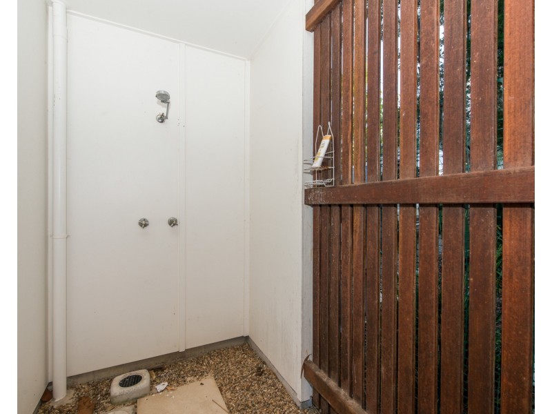 1/18 George Nothling Drive, Point Lookout QLD 4183