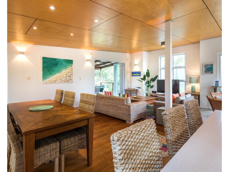 2/12 Samarinda Drive, Point Lookout QLD 4183