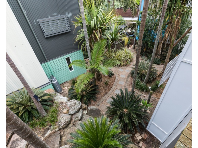 2/12 Samarinda Drive, Point Lookout QLD 4183