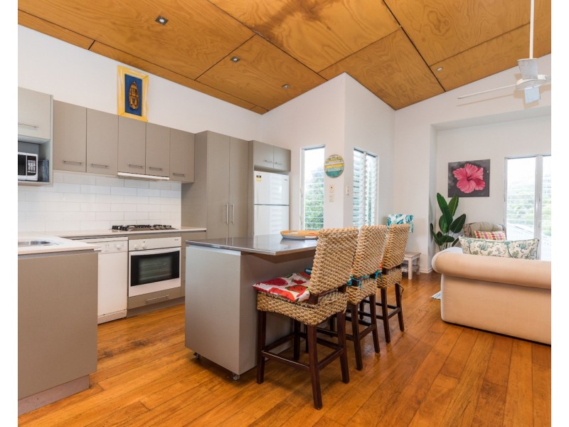 3/12 Samarinda Drive, Point Lookout QLD 4183