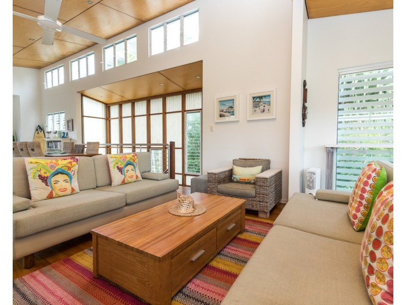 3/12 Samarinda Drive, Point Lookout QLD 4183