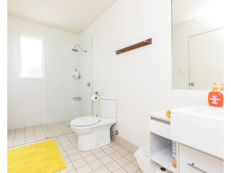 3/12 Samarinda Drive, Point Lookout QLD 4183