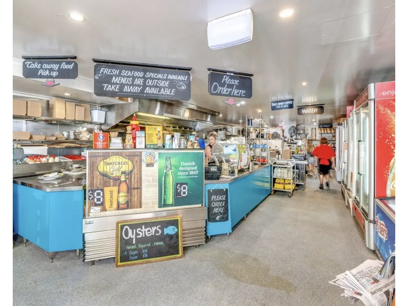 “Fishes Cafe” Mooloomba Road, Point Lookout QLD 4183