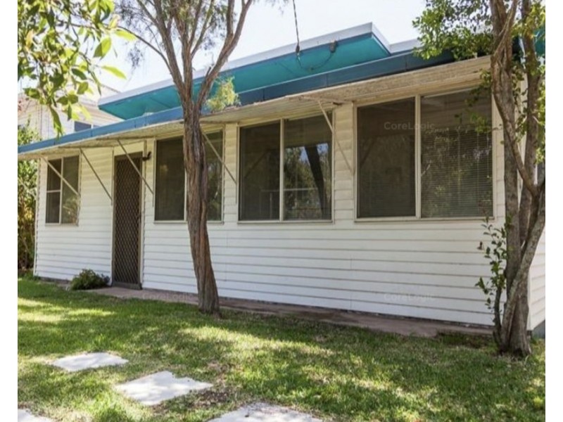 6 Oxley Parade, Dunwich QLD 4183