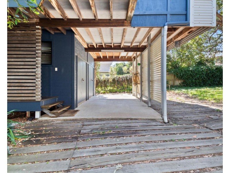 2/108 Mooloomba Road, Point Lookout QLD 4183