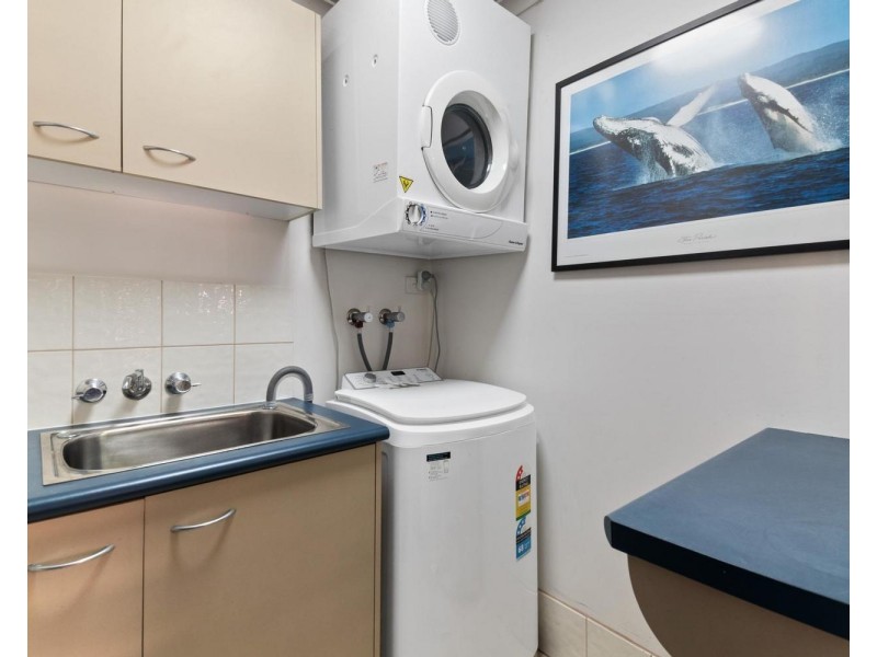 2/108 Mooloomba Road, Point Lookout QLD 4183