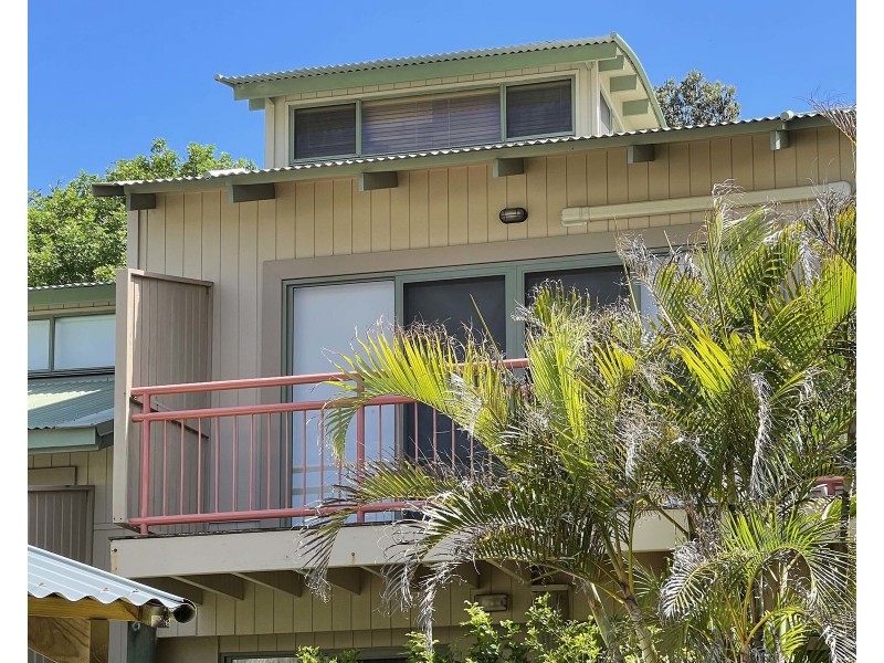 12/4-10 Kennedy Drive, Point Lookout QLD 4183