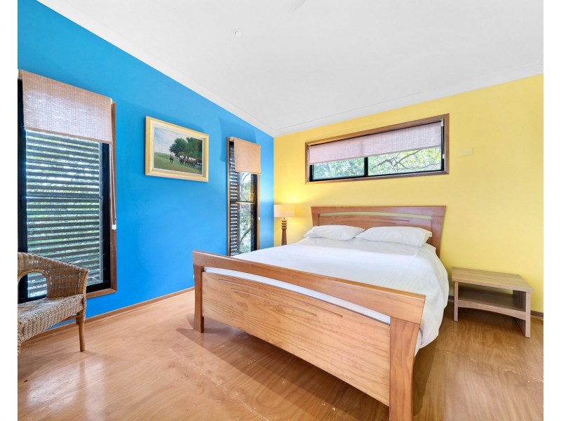 5 Bimba Street, Point Lookout QLD 4183