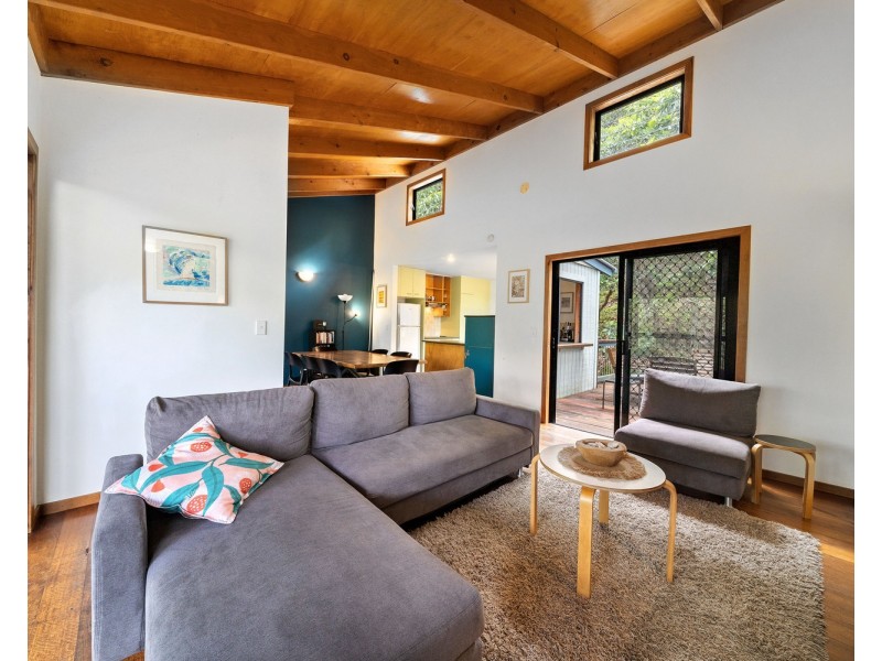 36 Samarinda Way, Point Lookout QLD 4183