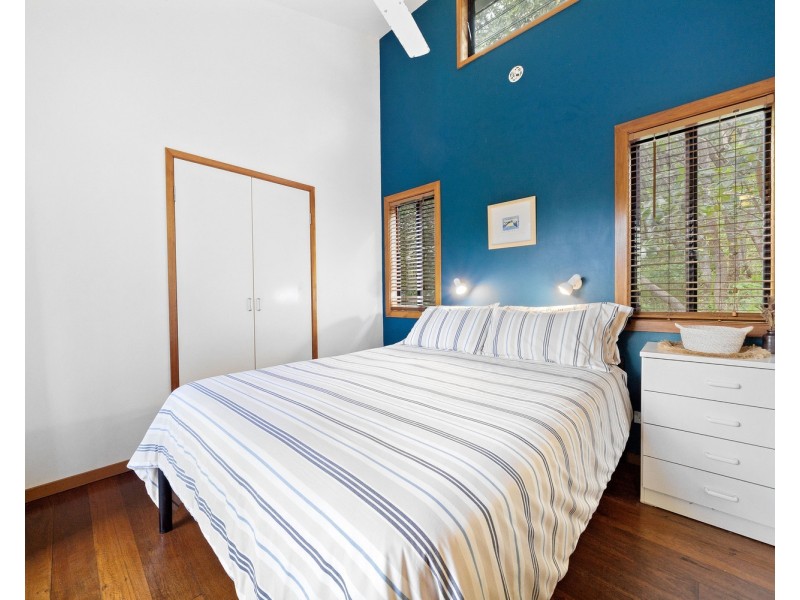 36 Samarinda Way, Point Lookout QLD 4183
