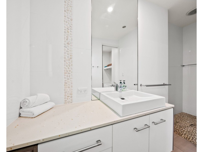 1/16 Cumming Parade, Point Lookout QLD 4183