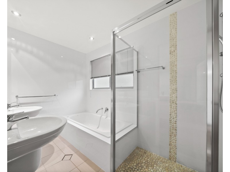 1/16 Cumming Parade, Point Lookout QLD 4183