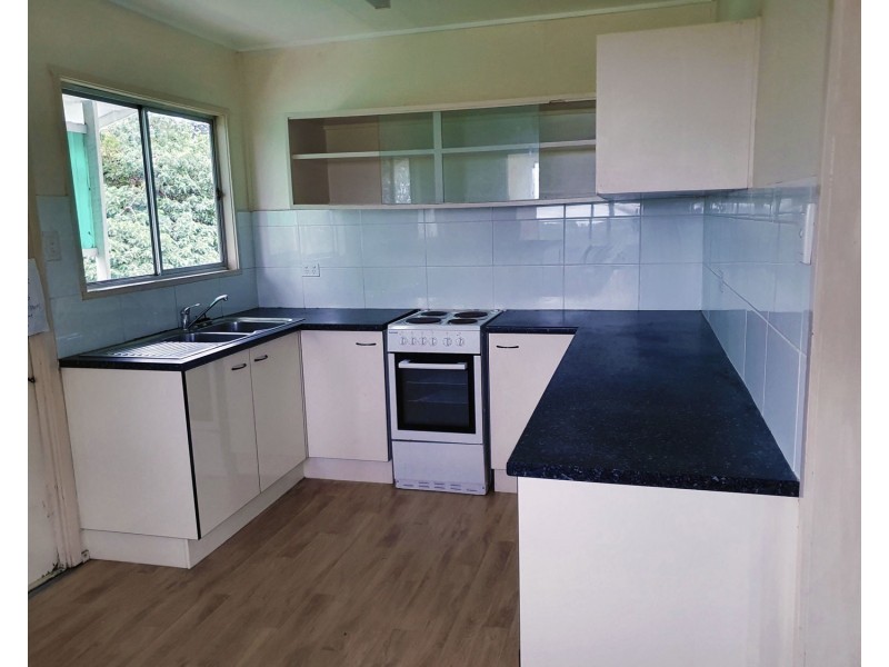 16 Guy Crescent, Dunwich QLD 4183