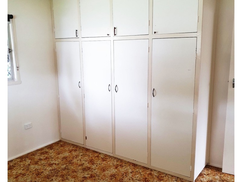 16 Guy Crescent, Dunwich QLD 4183