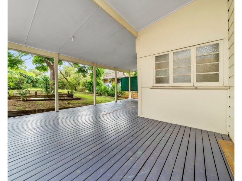 27 Gibson Street, Annerley QLD 4103