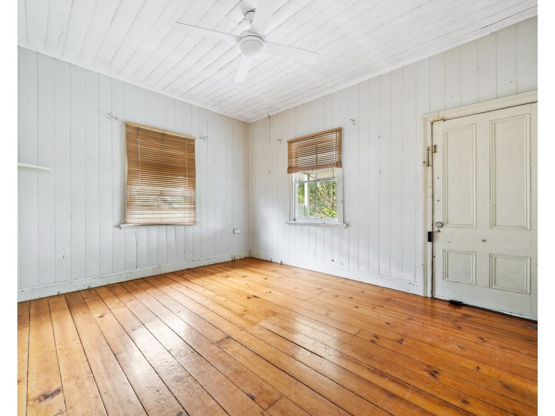 27 Gibson Street, Annerley QLD 4103