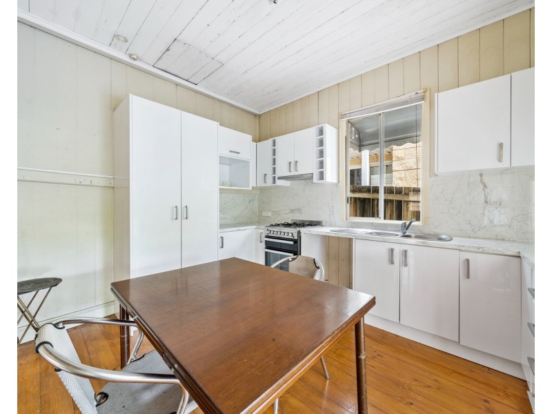 27 Gibson Street, Annerley QLD 4103