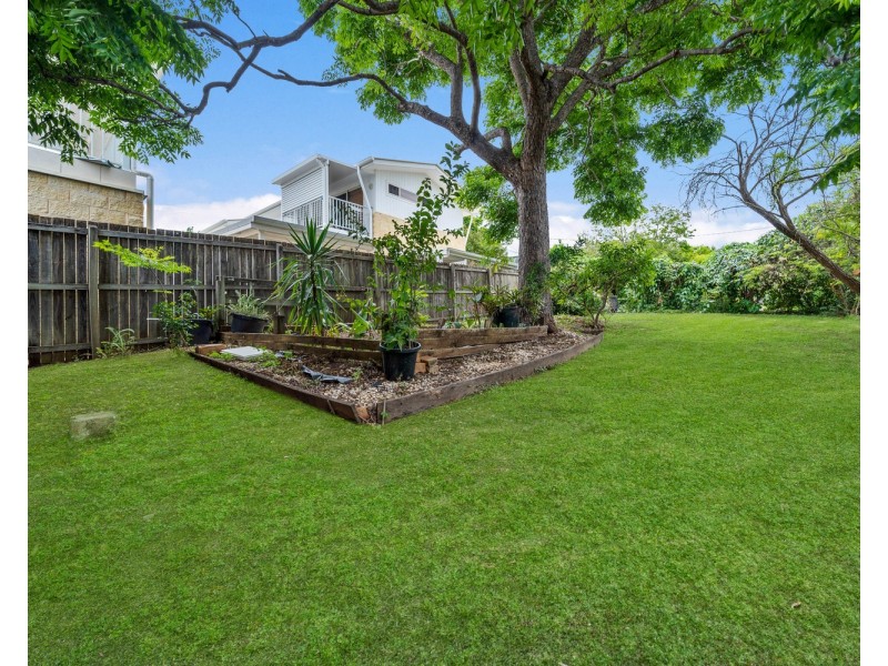 27 Gibson Street, Annerley QLD 4103