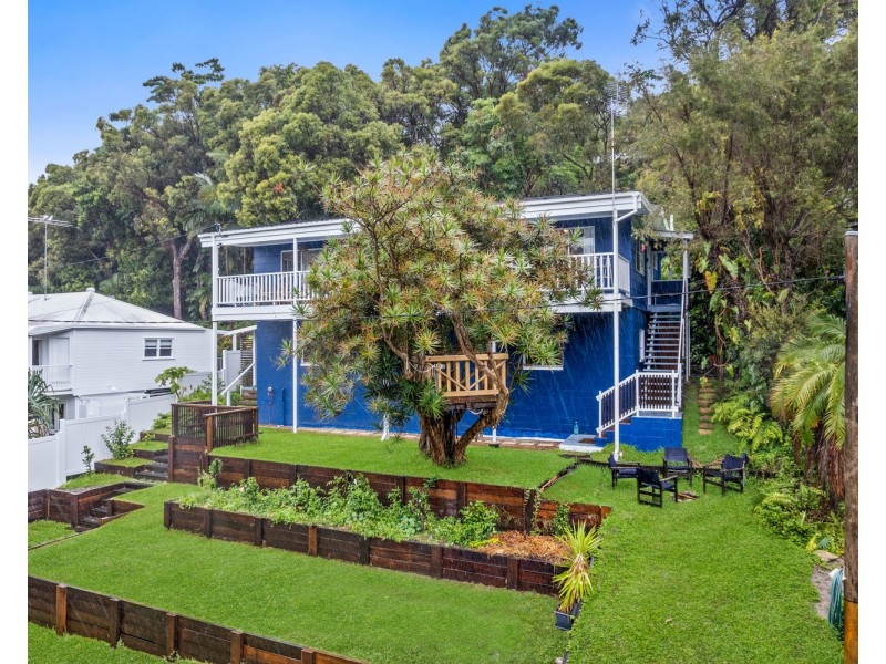 139 Dickson Way, Point Lookout QLD 4183